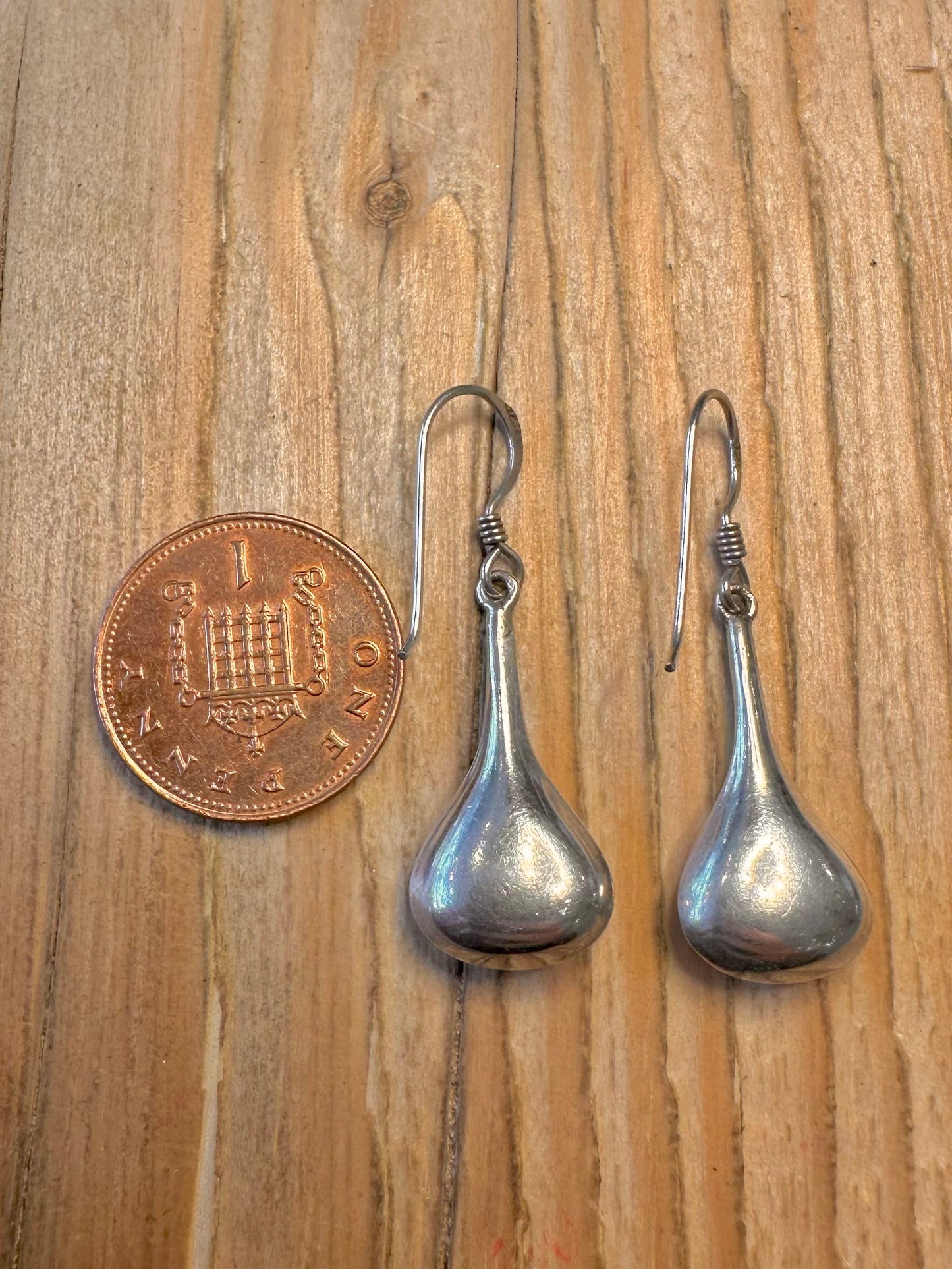 Vintage Tear Drop 925 Sterling Silver Earrings