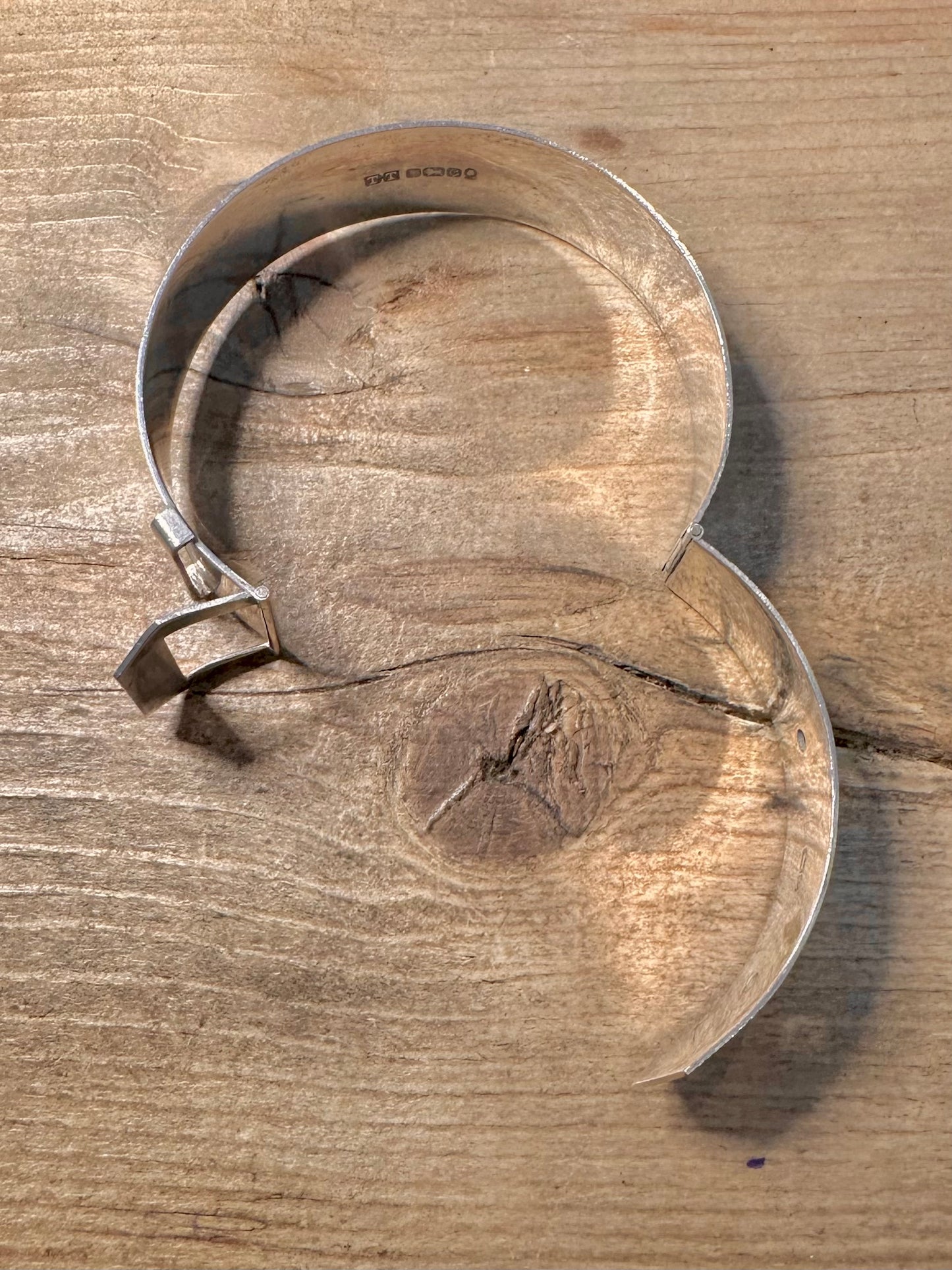 Vintage 1977 Buckle Clasp Full Engraved Design 925 Silver Maker TT Bangle