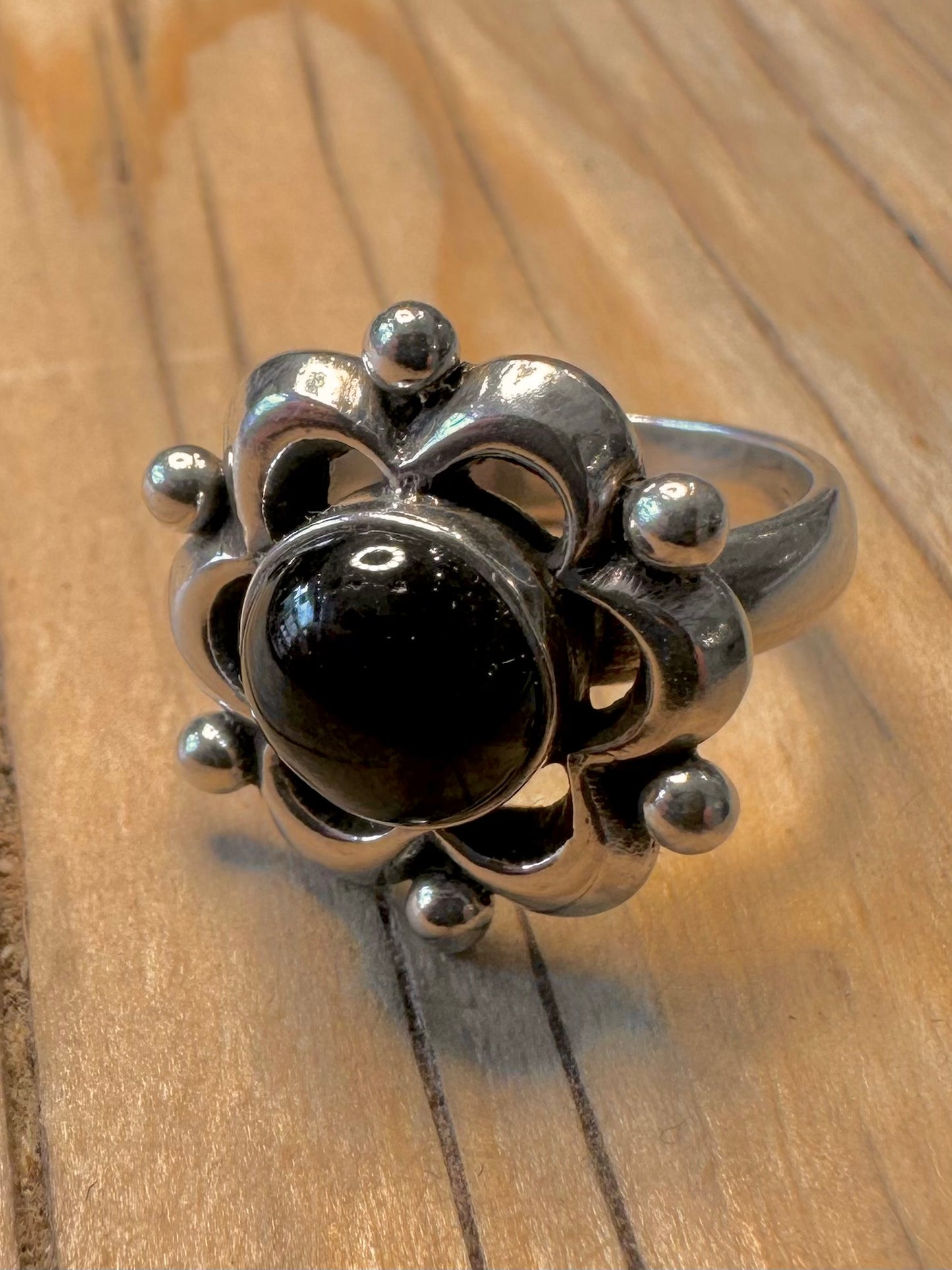 Vintage Black Stone Flower 925 Silver Size N Ring