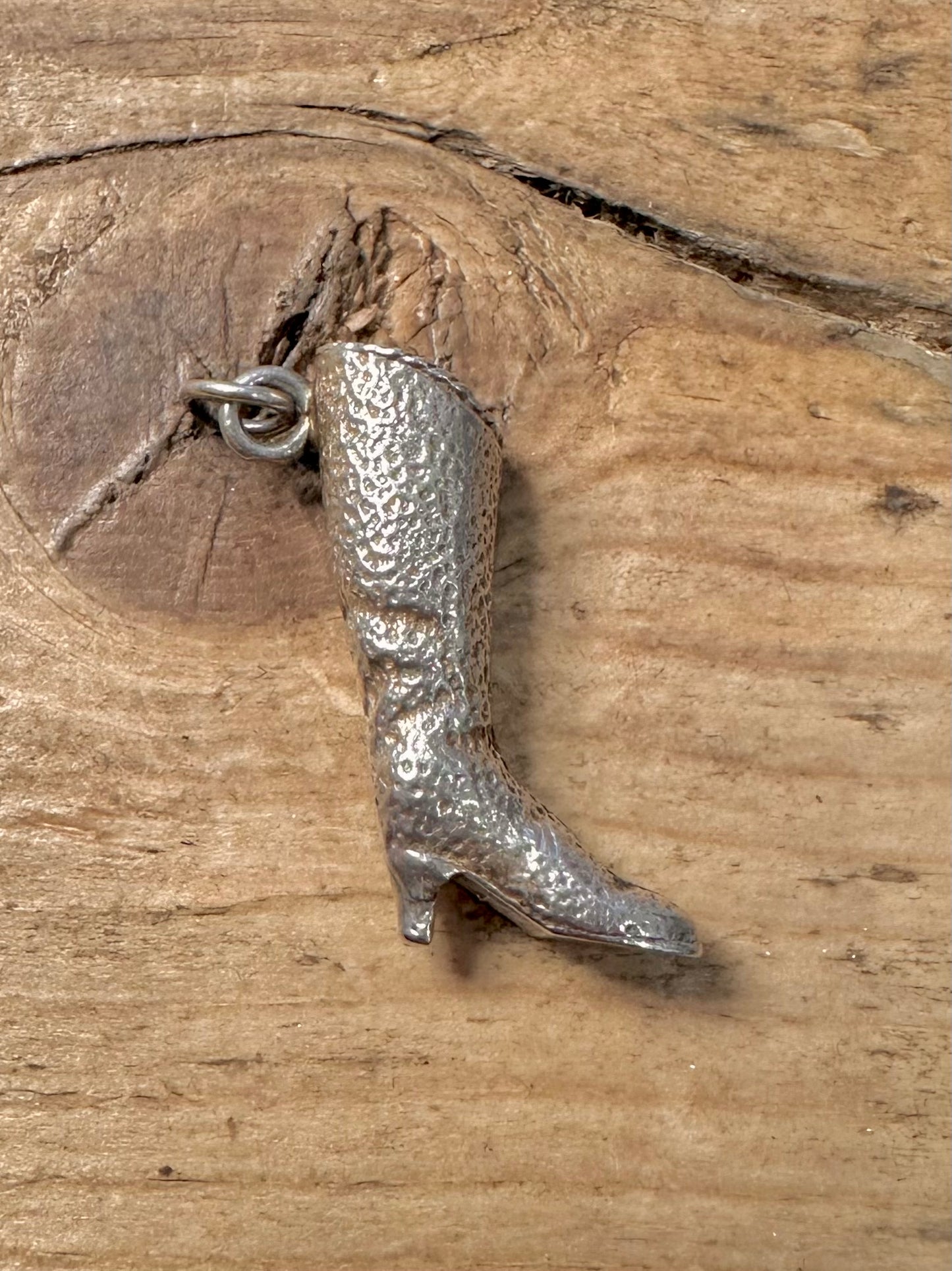 Vintage Textured Boot 925 Silver Charm Pendant