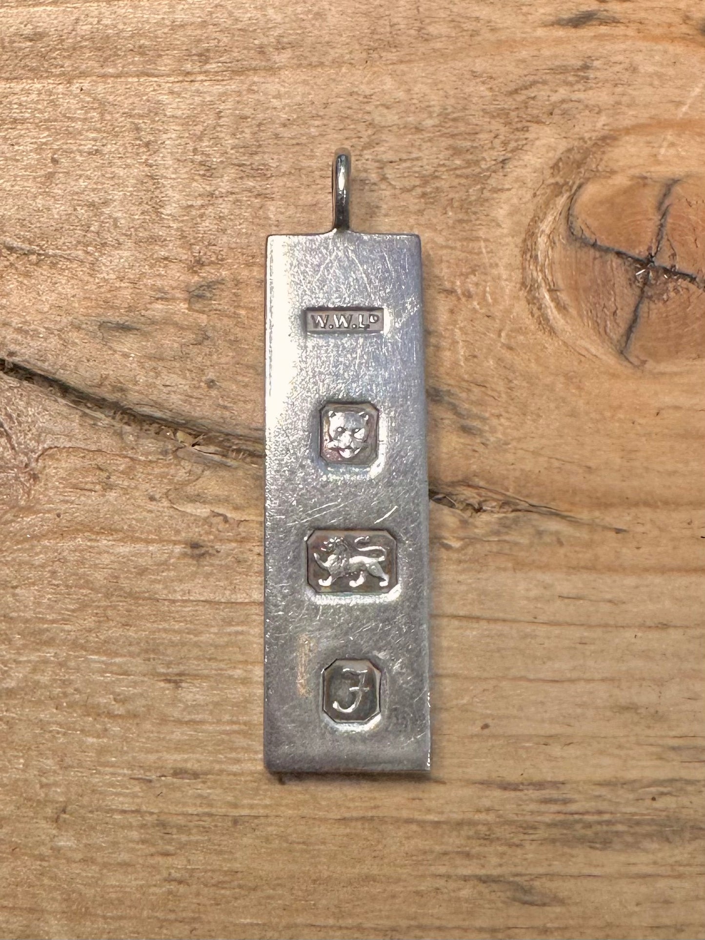 Vintage 1980 London Ingot 925 Silver Pendant