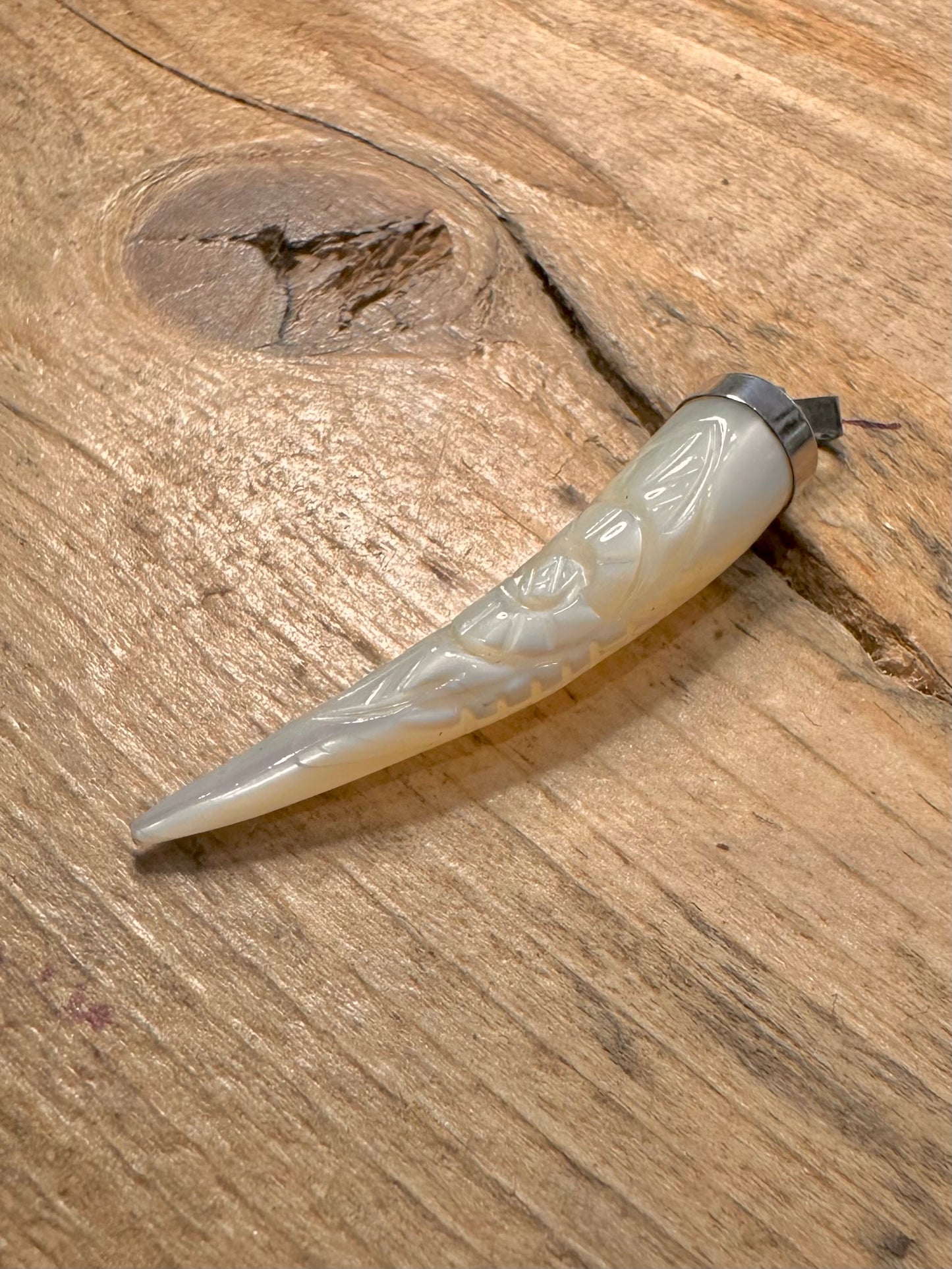 Vintage Mother of Pearl Engraved Horn 925 Silver Pendant