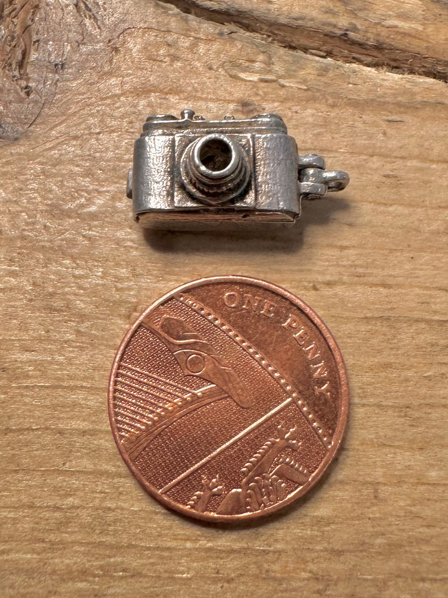 Vintage Articulated Camera 925 Silver Pendant