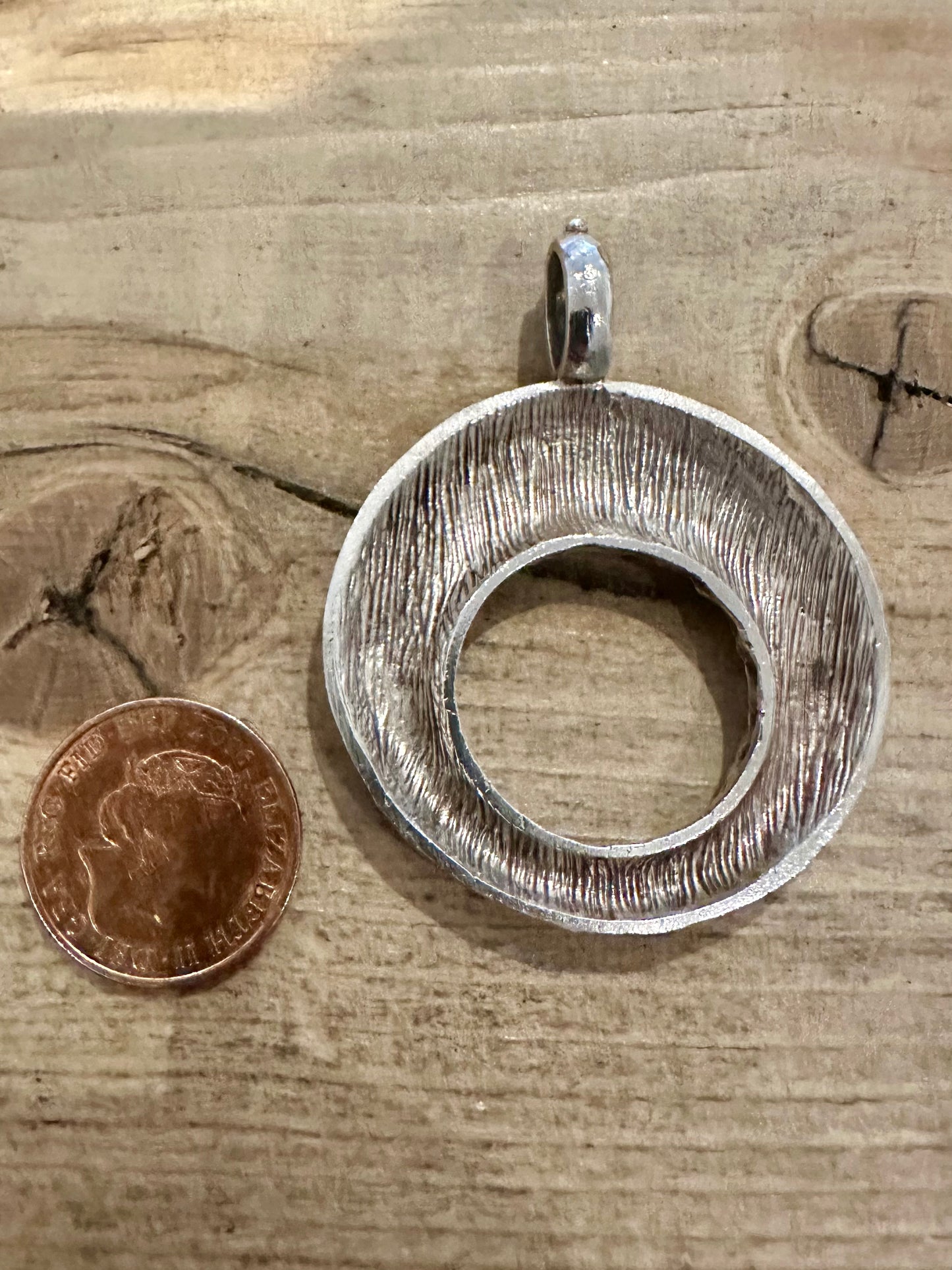 Vintage Abstract Textured Circle 925 Silver Pendant