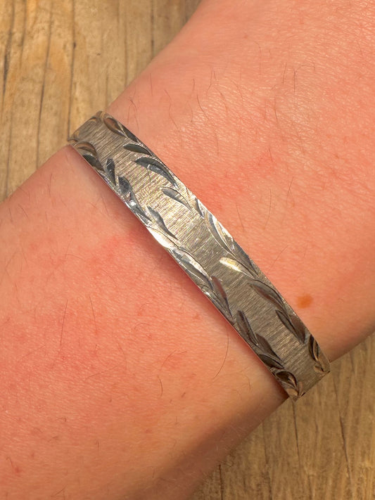 Vintage 1976 Buckle Belt Textured 925 Sterling Silver Bangle