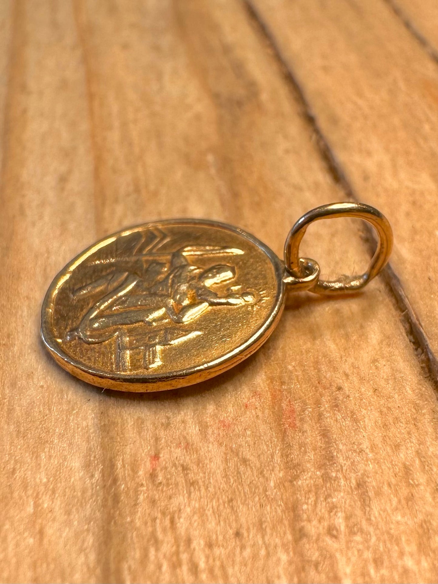 Vintage 1979 9ct Gold St Christopher Pendant