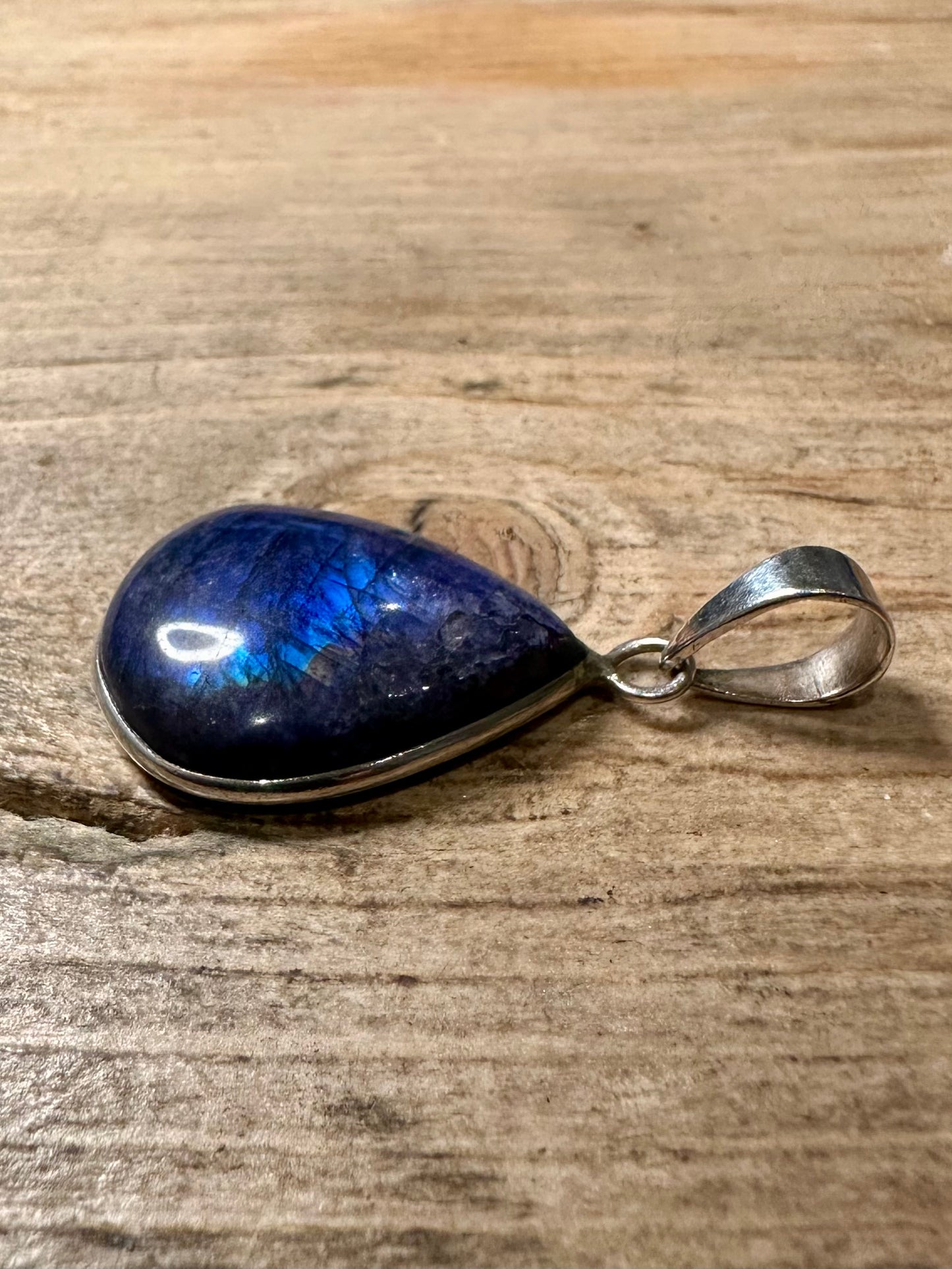 Vintage Labradorite Teardrop 925 Silver Pendant
