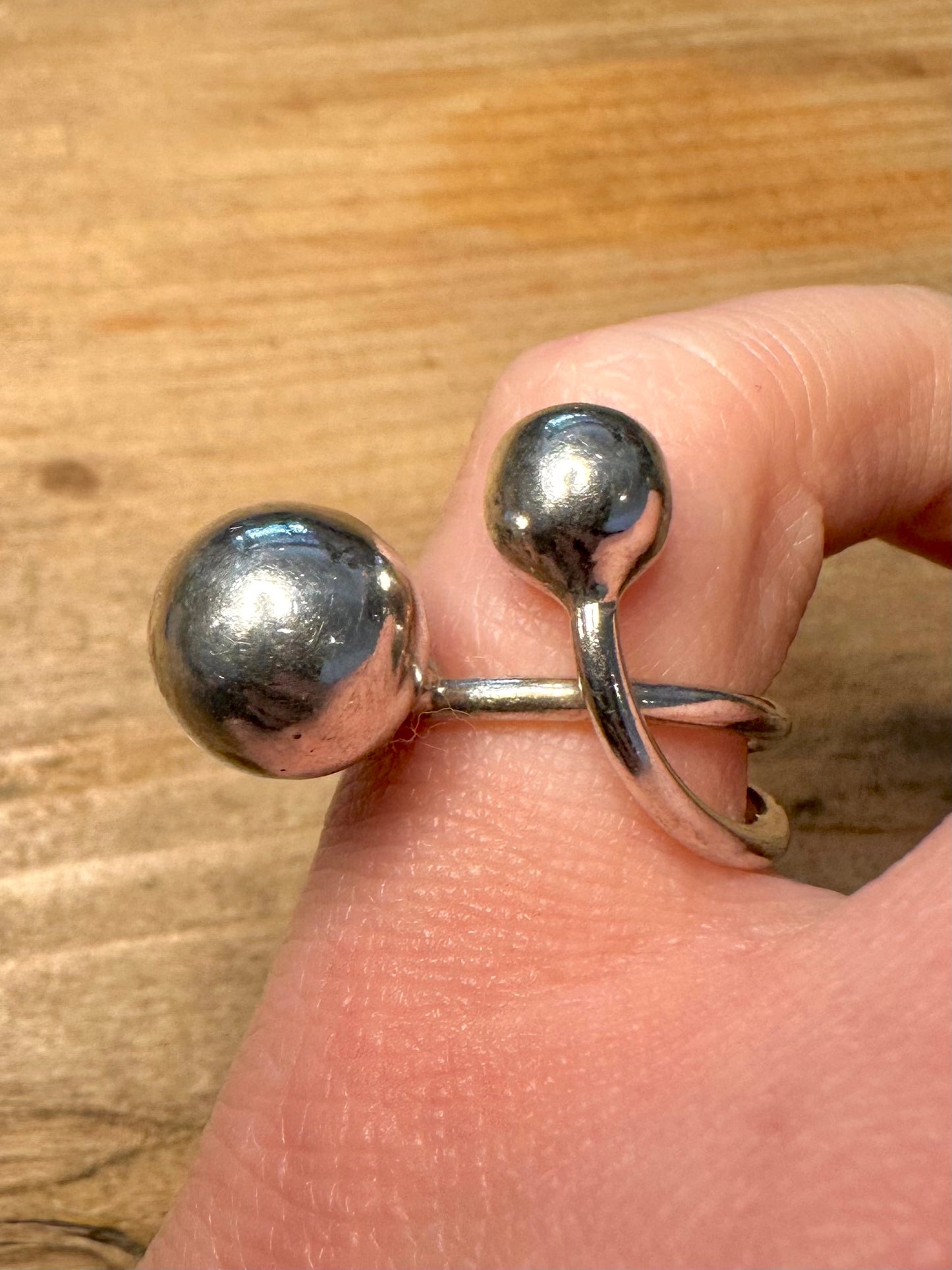 Abstract Ball Overlapping 925 Silver Size N Ring