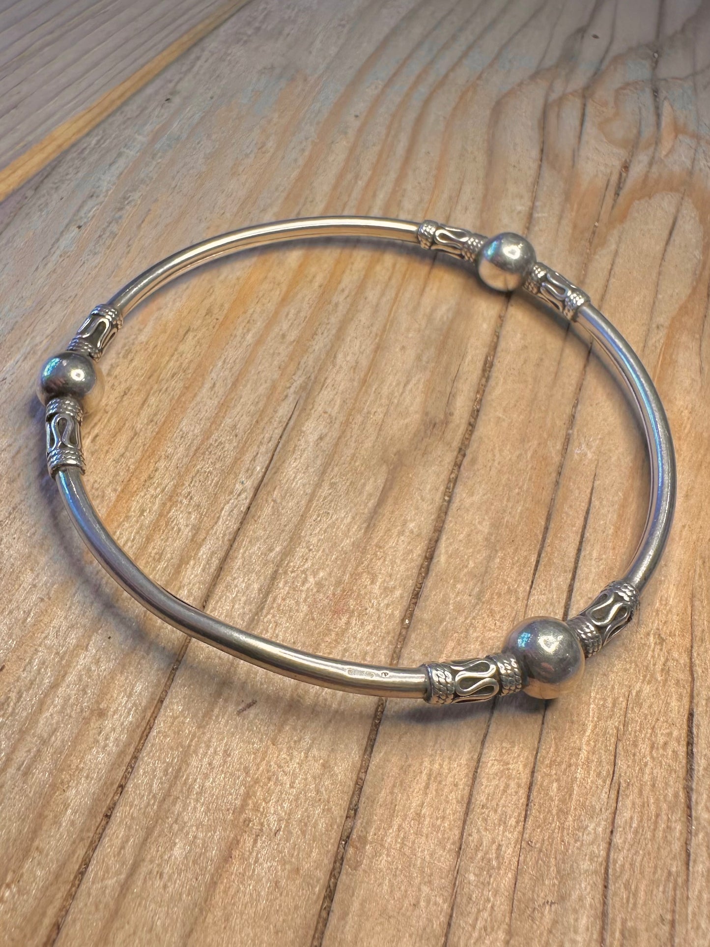 Vintage Tribal Ball 925 Sterling Silver Bangle