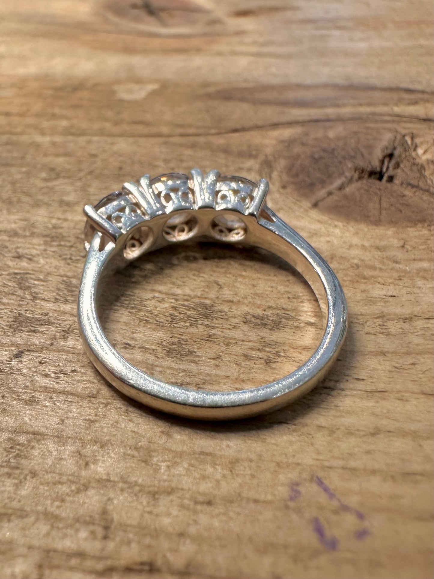 Vintage CZ Trilogy 925 Silver Size O Ring