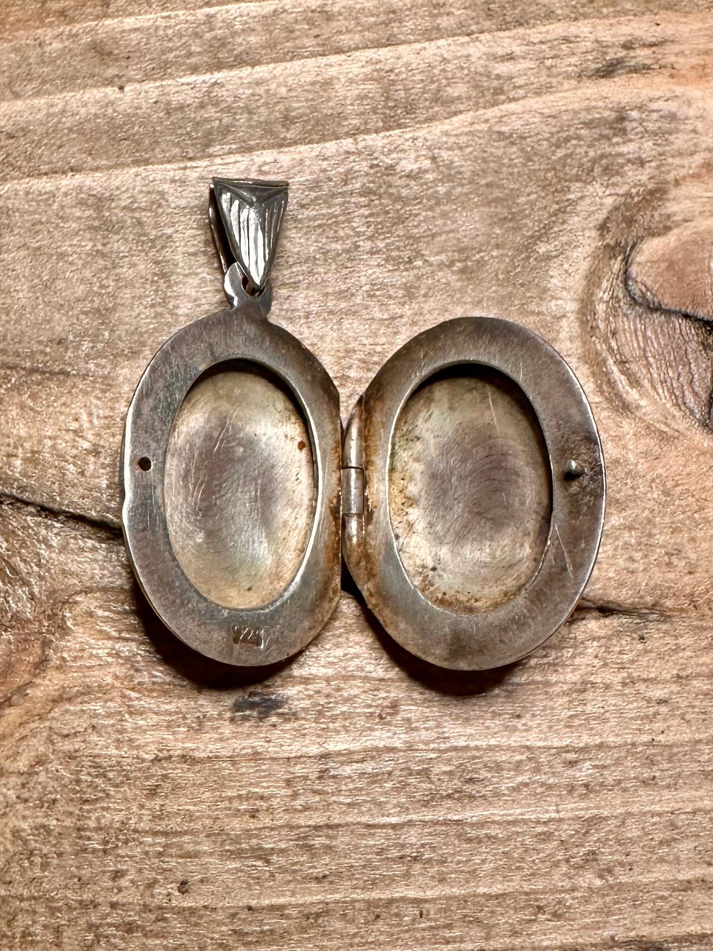 Vintage Engraved Oval Locket 925 Silver Pendant