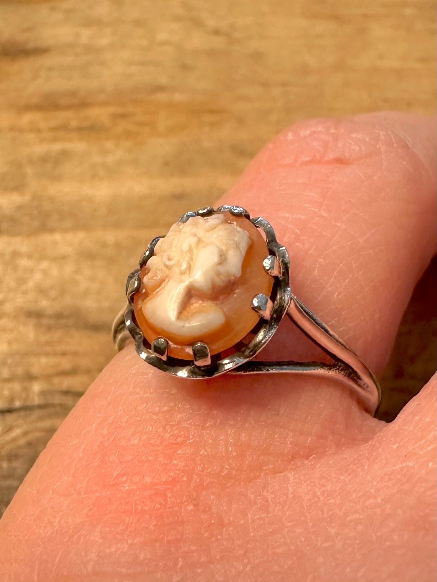 Vintage 1975 Cameo 925 Silver Size N Ring