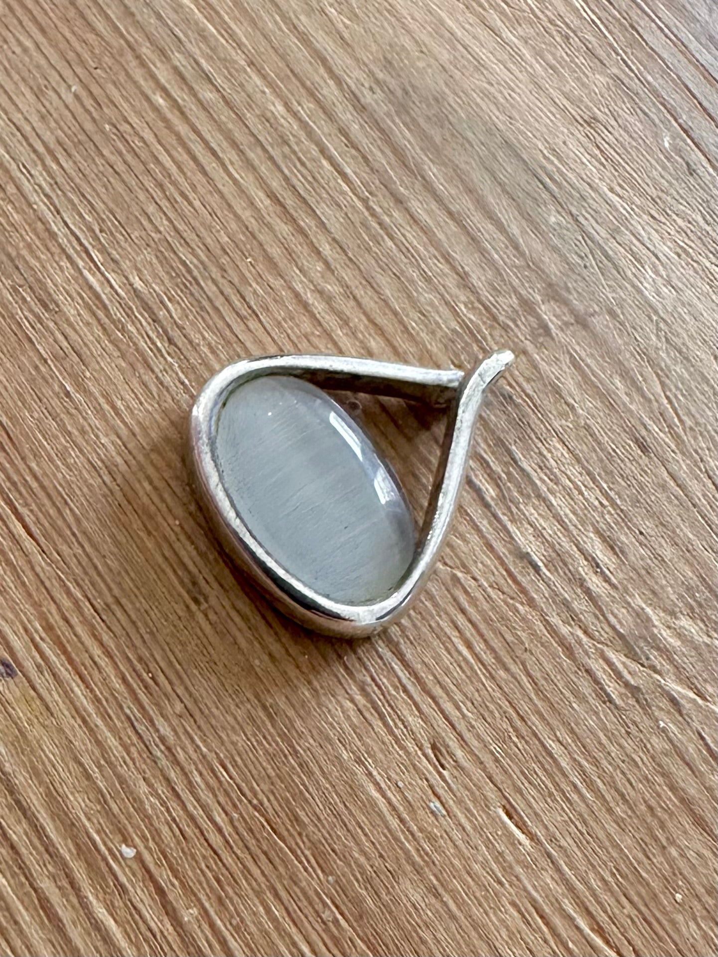 Modern Oval Grey 925 Silver Pendant