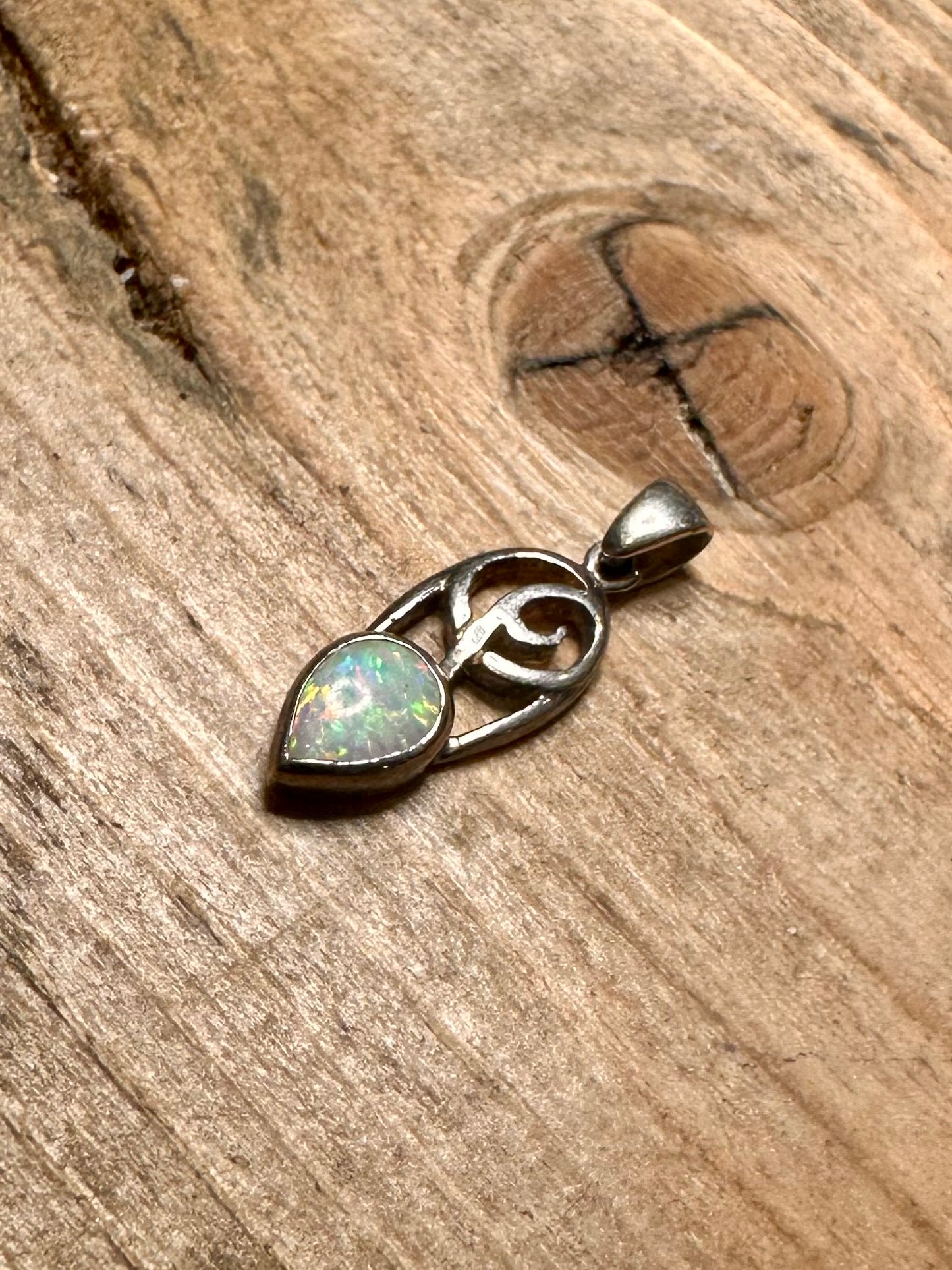Vintage Opal 925 Silver Pendant