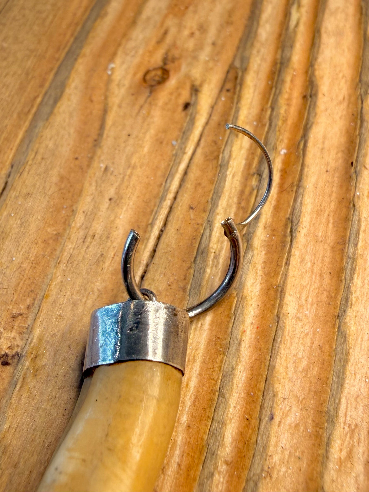 Curved Tooth Single Hoop 925 Sterling Silver Earring