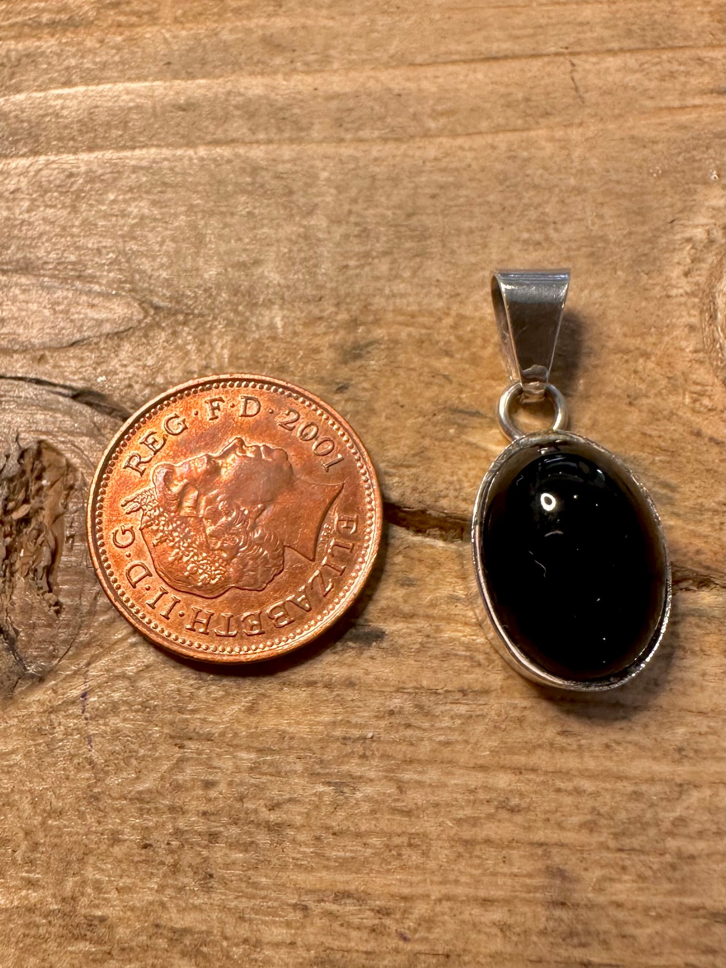 Vintage Black Oval Stone 925 Silver Pendant