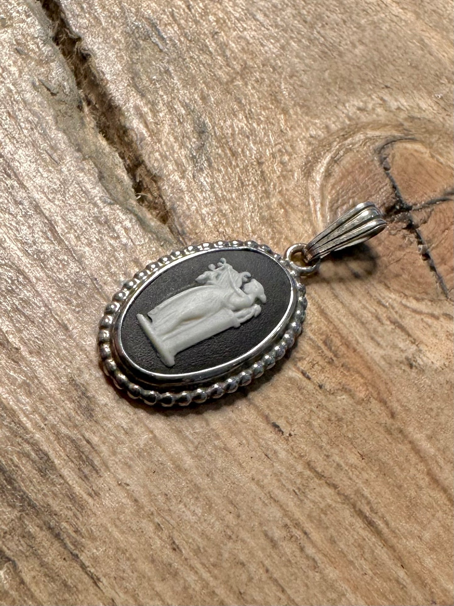Vintage 1979 Oval Black Wedgwood 925 Silver Made in England Pendant