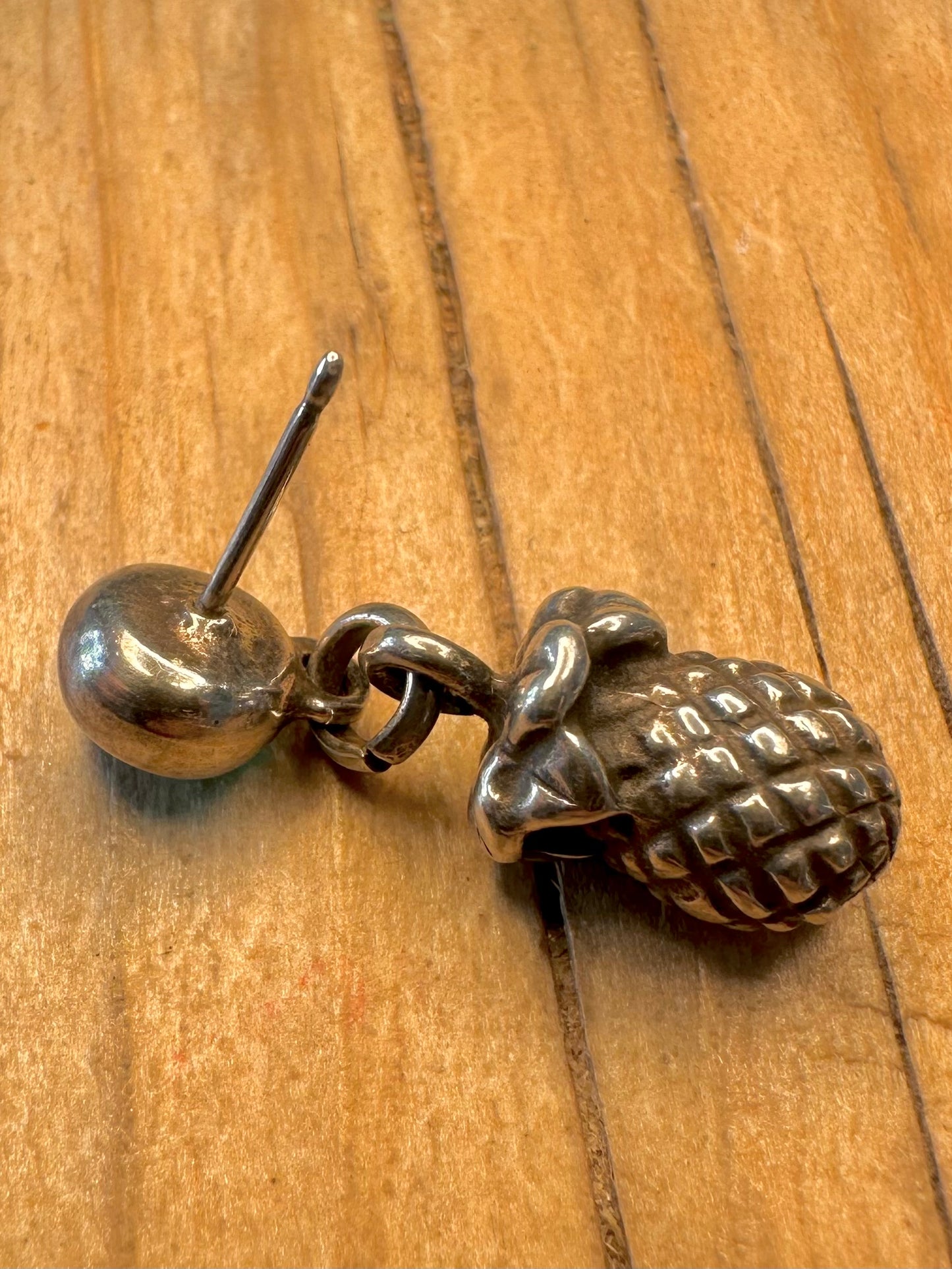 Vintage Green Stone Pineapple Dangle 925 Sterling Silver Earrings