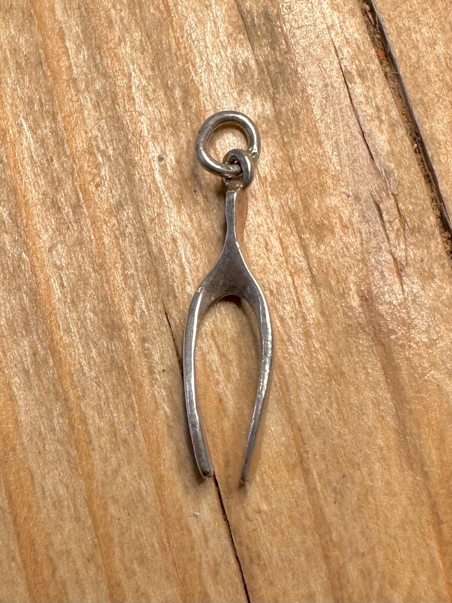 Vintage Wishbone 925 Sterling Silver Pendant