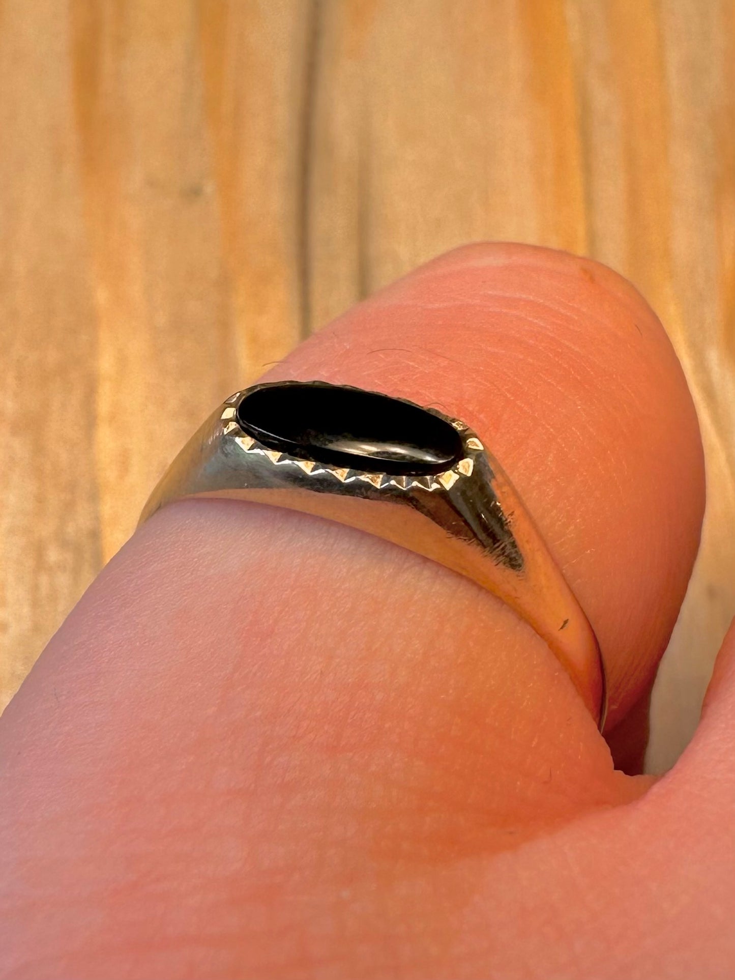 Vintage 9ct Gold 1978 Onyx Signet Size N1/2 Ring