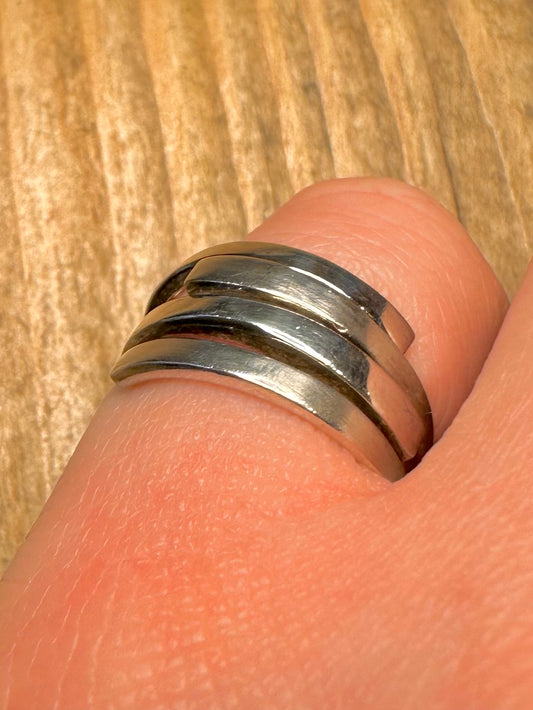 Abstract Overlapping 925 Sterling Silver Size K Ring