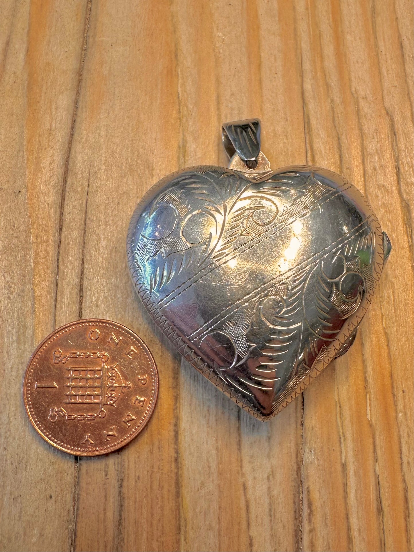 Vintage 1991 Engraved Large Heart Locket 925 Sterling Silver Pendant