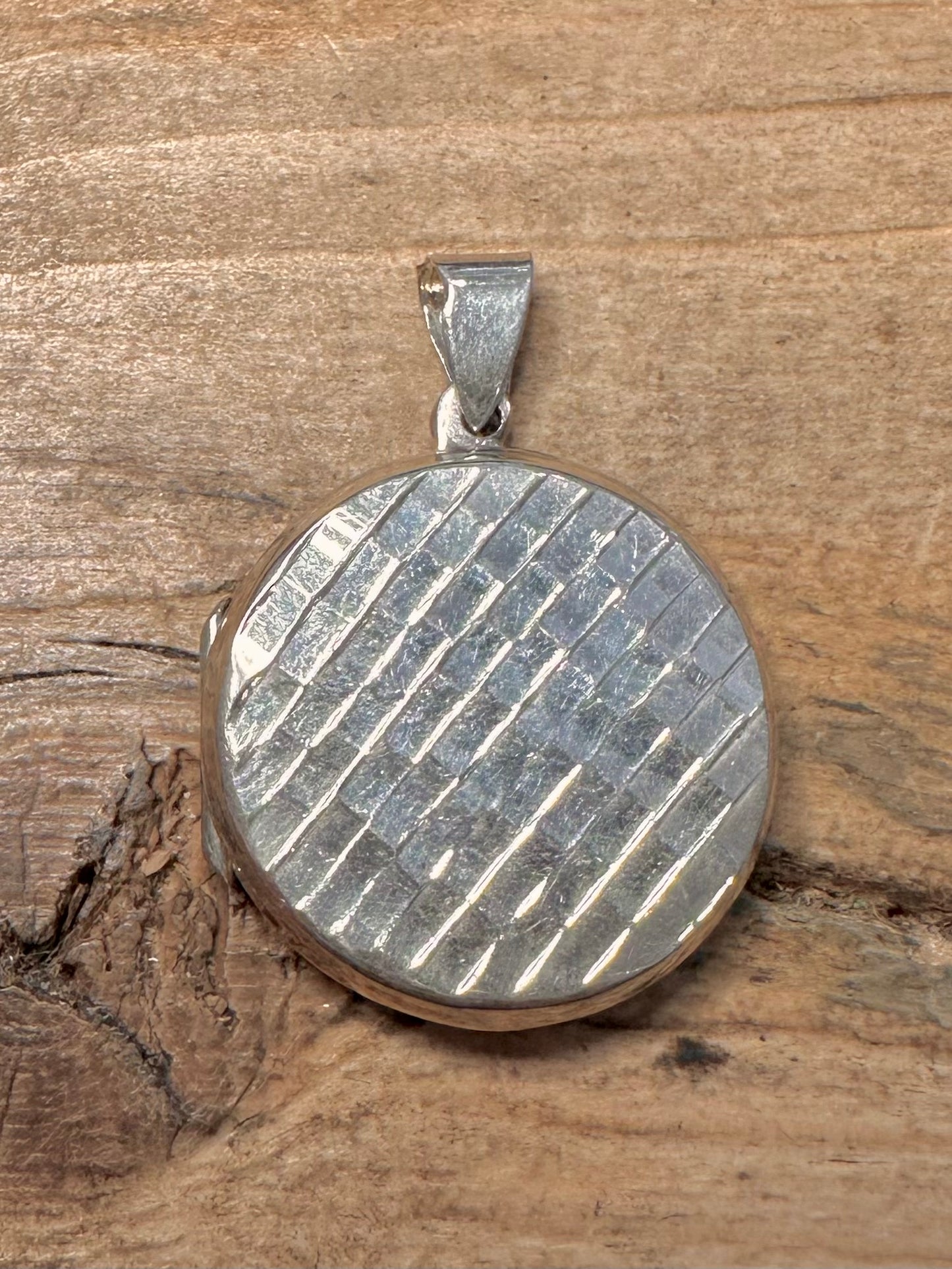 Vintage Engraved Circle 925 Silver Locket Pendant