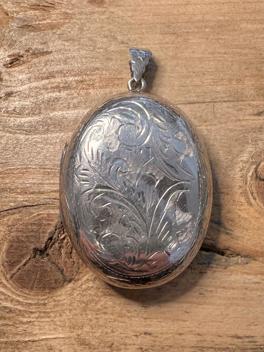 Vintage Large Oval Engraved 925 Silver Locket Pendant