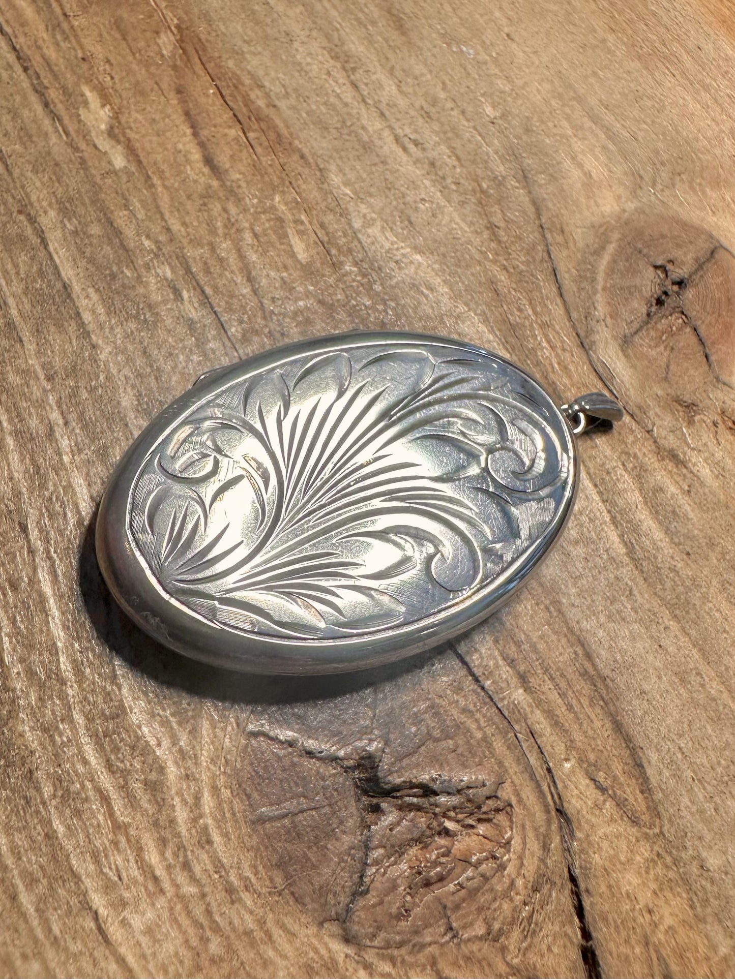 Vintage 1972 Large Oval Engraved 925 Silver Locket Pendant