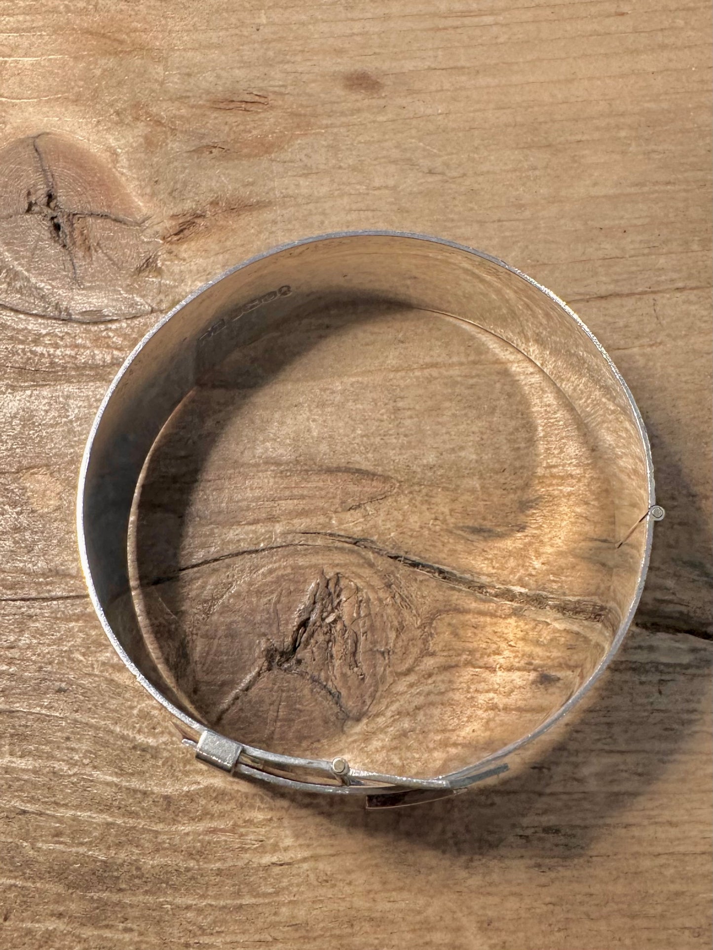 Vintage 1977 Buckle Clasp Full Engraved Design 925 Silver Maker TT Bangle