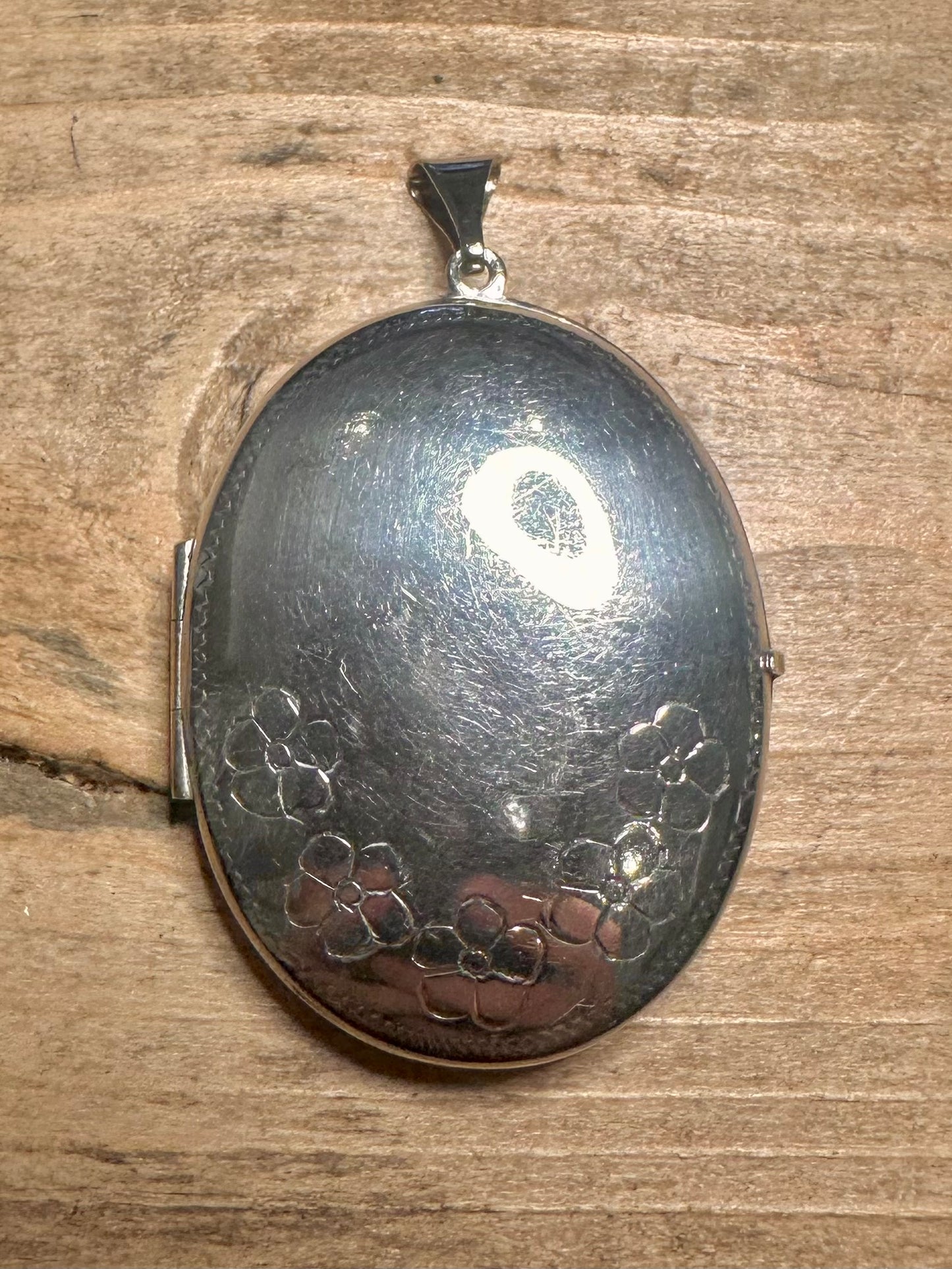 Vintage Large Oval Flower Engraved 925 Silver Locket Pendant