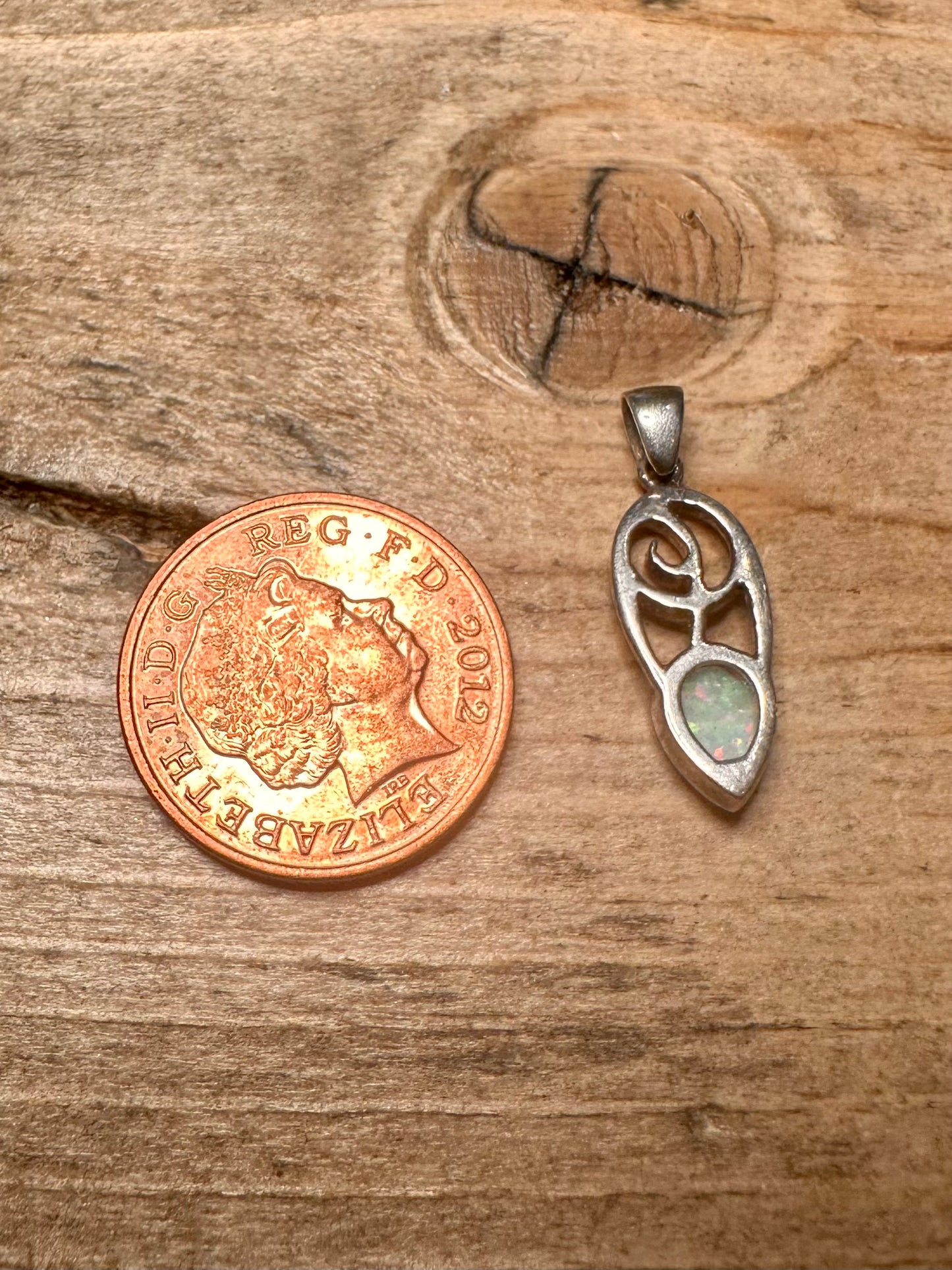Vintage Opal 925 Silver Pendant