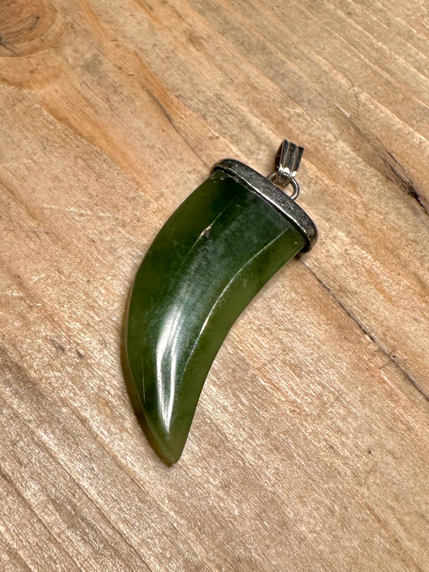 Vintage Jade Claw White Metal Pendant