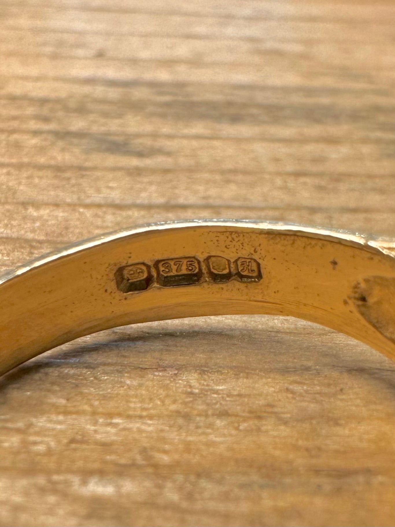 Vintage 1982 9ct Gold Keepers Size O Ring
