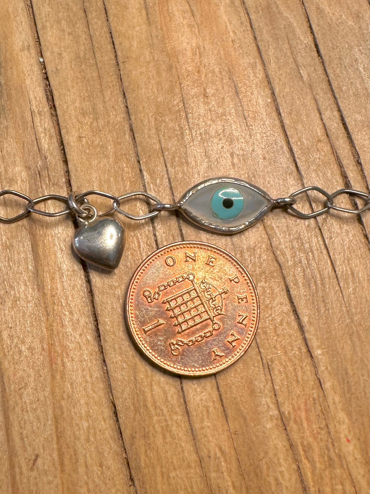 Vintage Unique Chain Evil Eye and Heart Charm 925 Sterling Silver 7.5 inch Bracelet