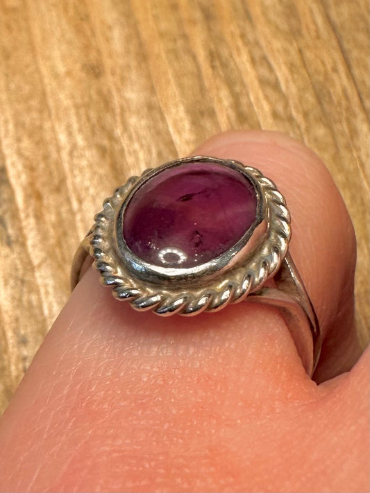 Vintage Amethyst Oval 925 Sterling Silver Size N Ring