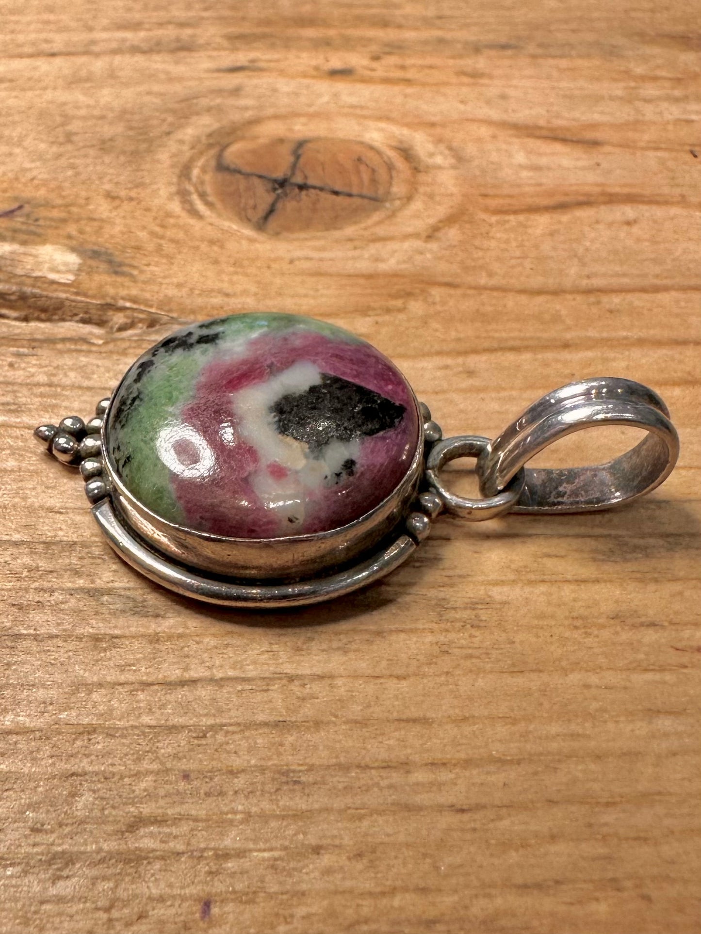 Vintage Ruby Zoisite Circle 925 Silver Pendant