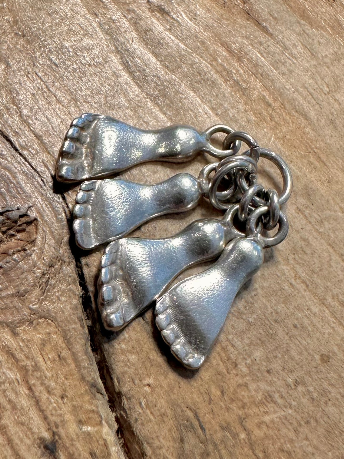 Vintage Four Feet 925 Silver Italy Pendant
