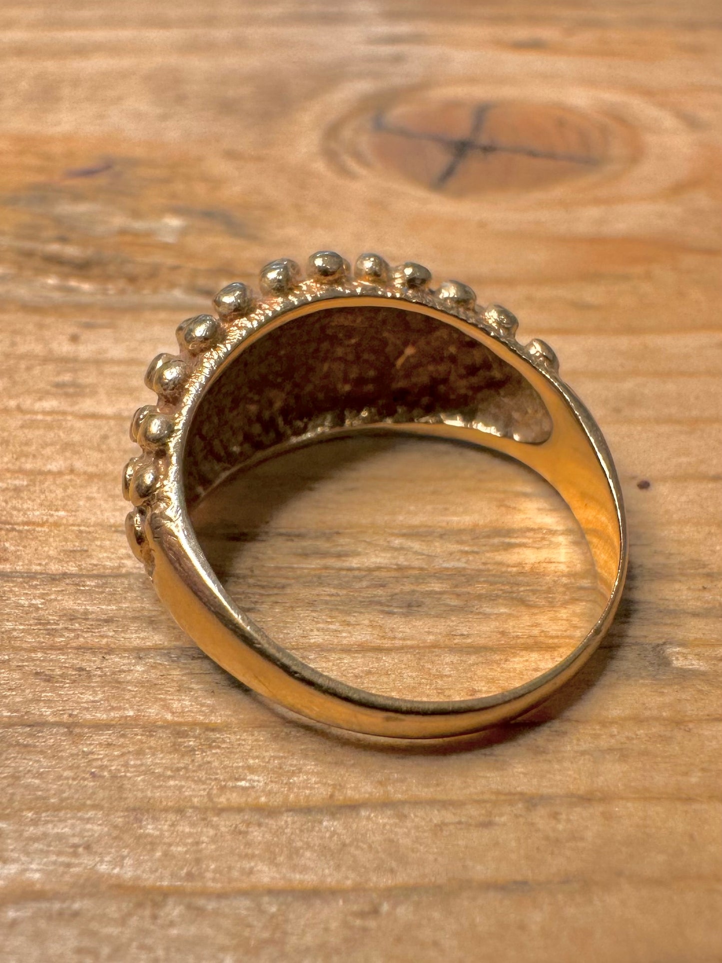 Vintage 1985 9ct Gold Textured Dome Size K1/2 Ring