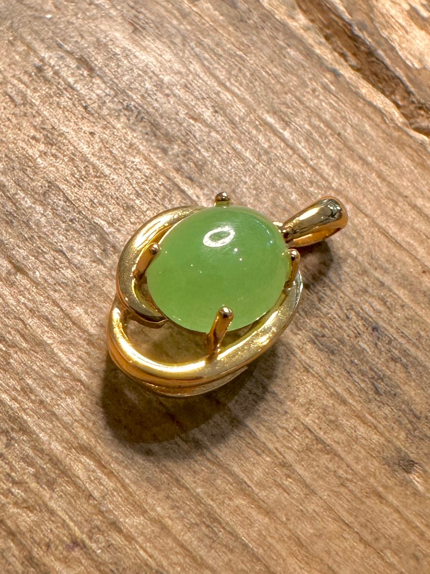 Modern Green Stone Gold on 925 Silver Pendant