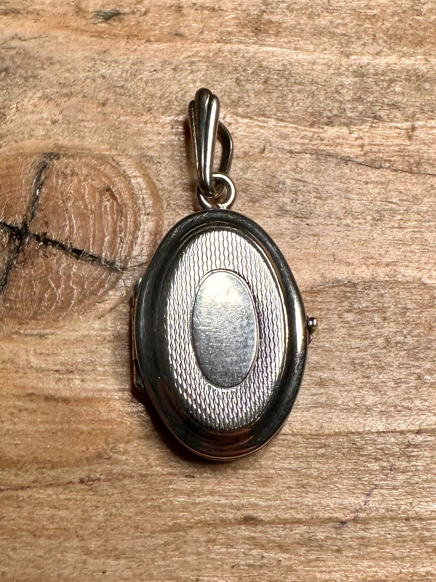 Vintage Oval Textured 925 Silver Locket Pendant