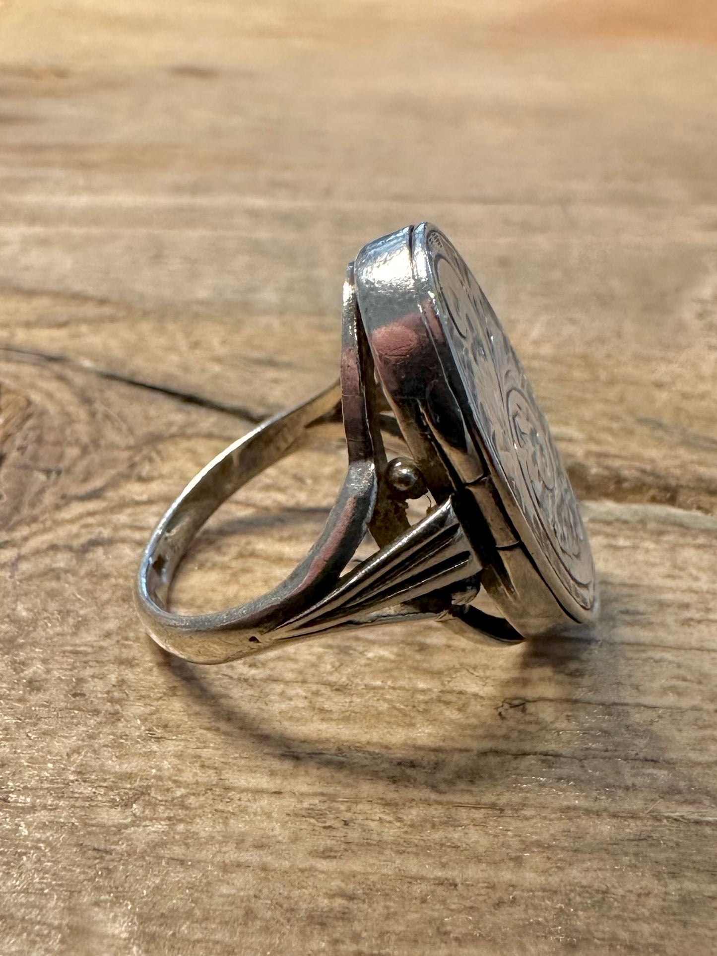 Vintage 1971 Engraved Locket 925 Silver Size I Ring