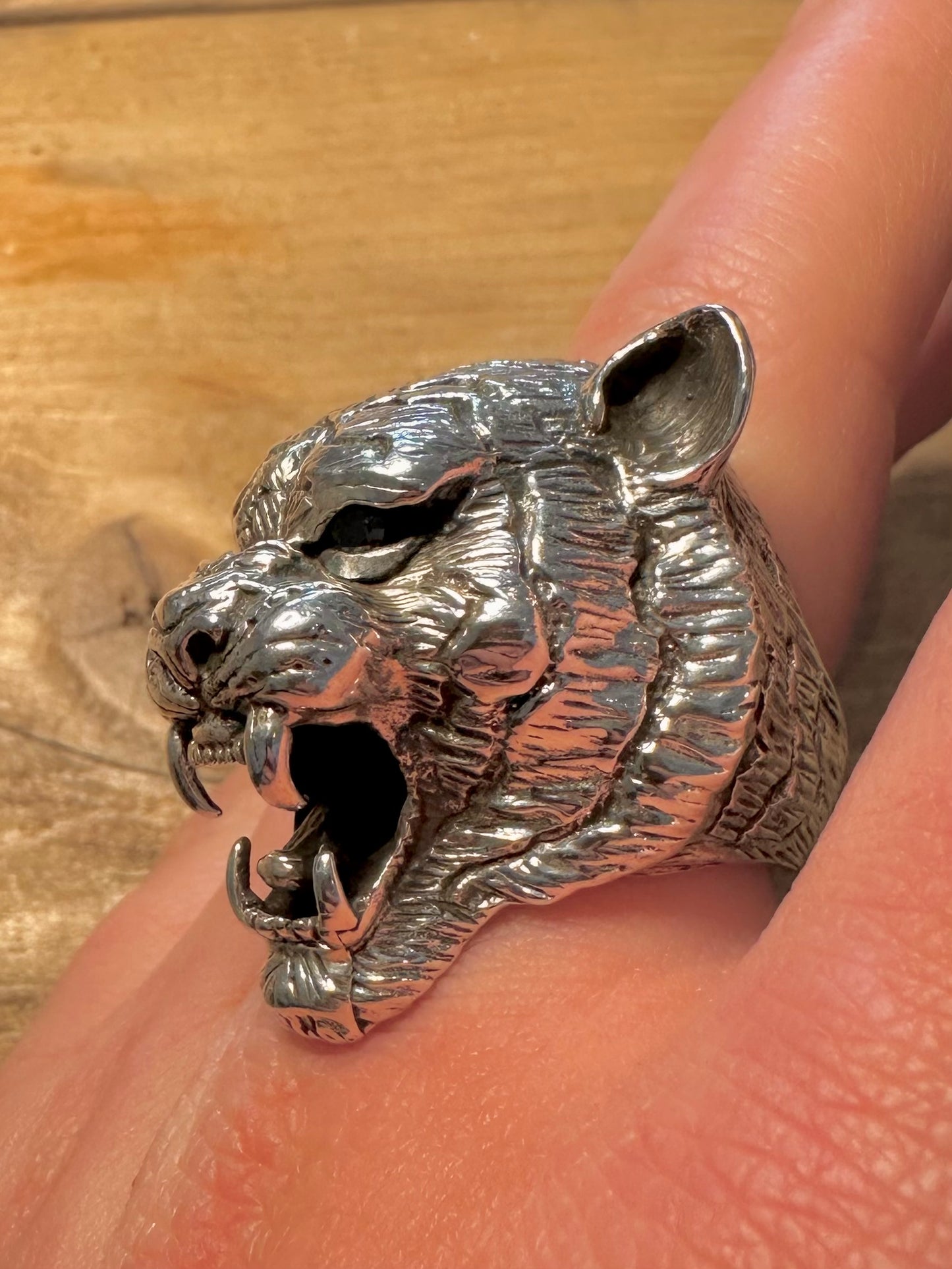Large Tigers Head Black Stone Eyes 925 Silver Size W Ring