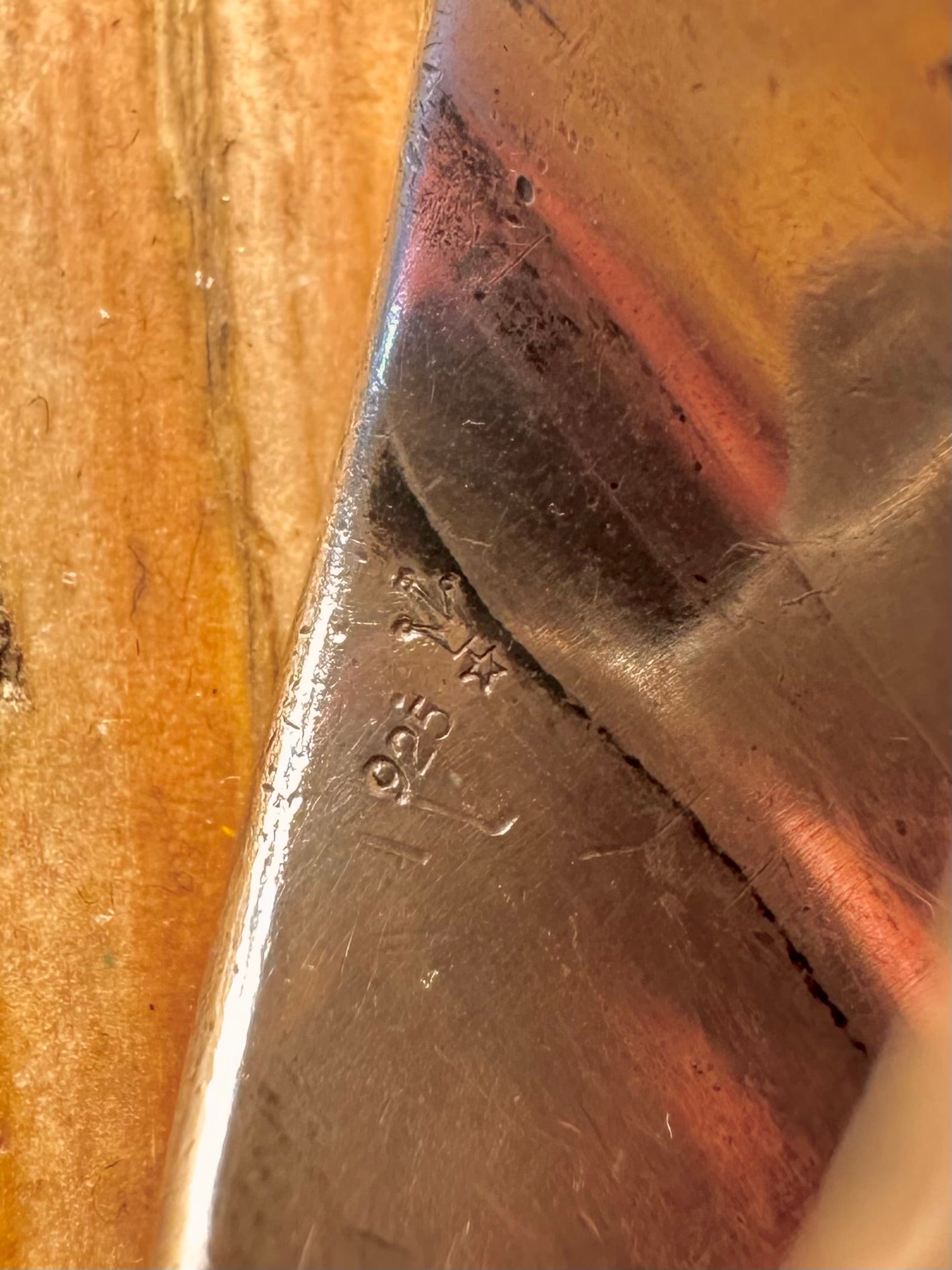 Wunderschöner großer, klobiger, irisierender Perlmutt-Ring aus 925er Sterlingsilber, Größe Q
