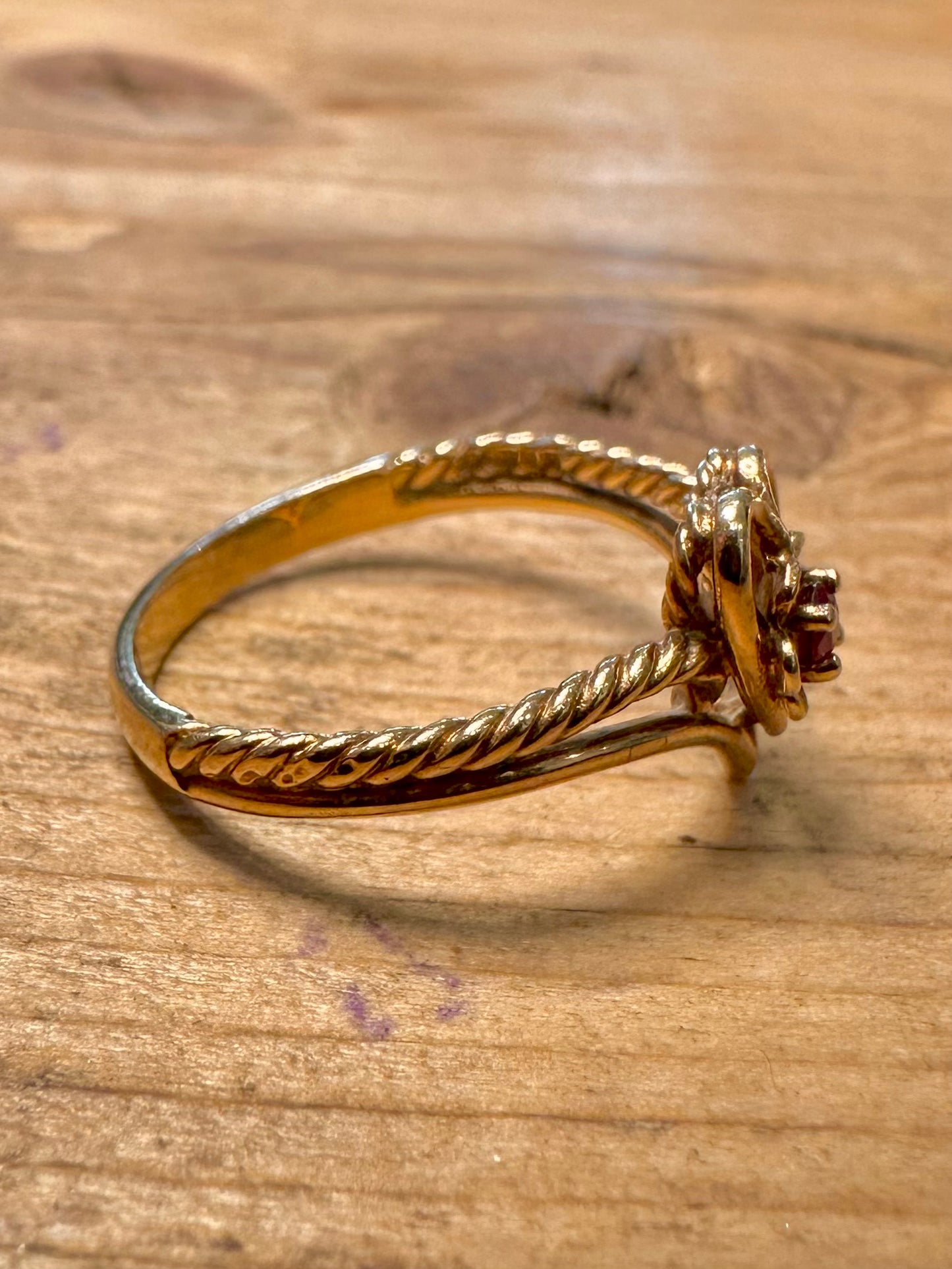 Vintage 1981 9ct Gold Ruby Heart 375 Size P Ring