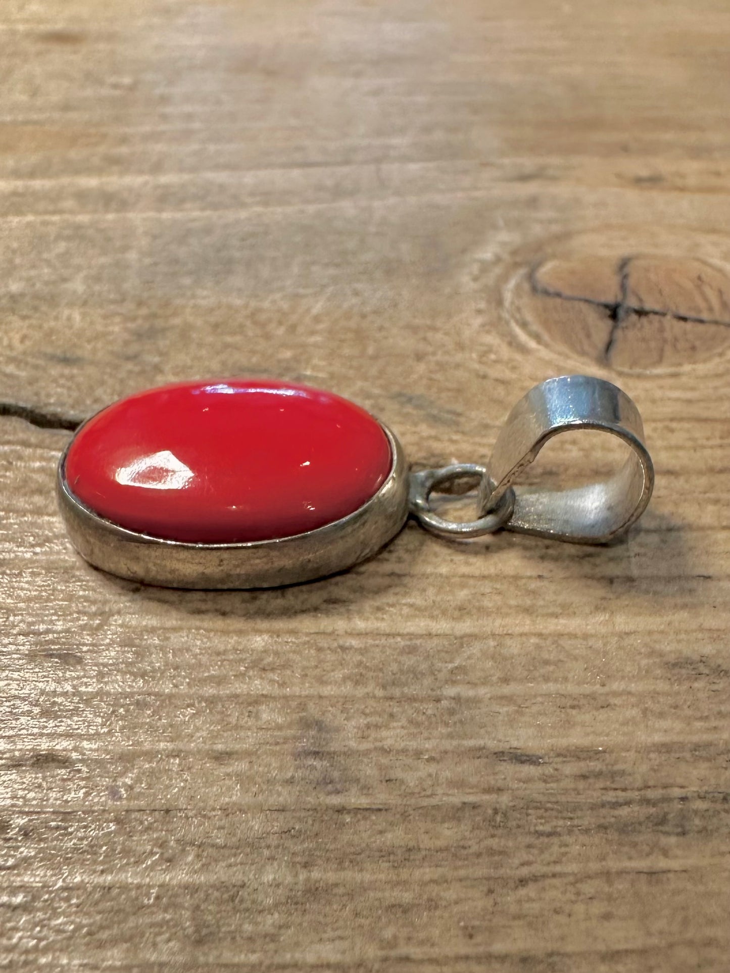 Vintage Red Oval 925 Silver Pendant
