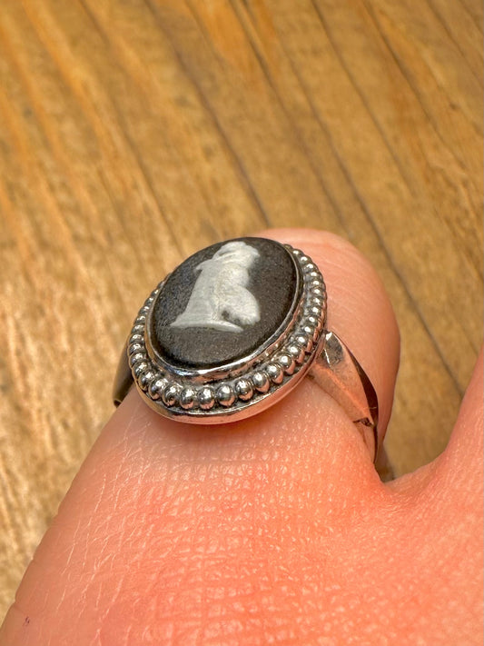Vintage 1975 Black Cameo Wedgwood Made in England 925 Sterling Silver Hallmarked Size L1/2 Ring