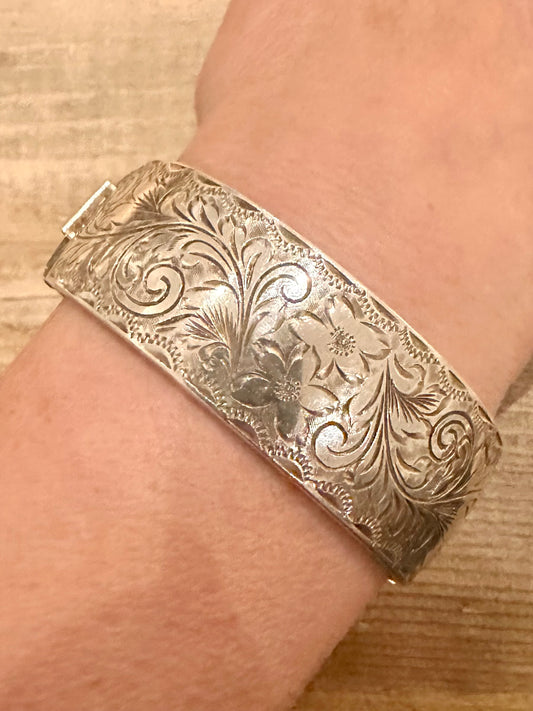 Vintage 1963 R&W Engraved Floral Chunky 925 Silver Bangle