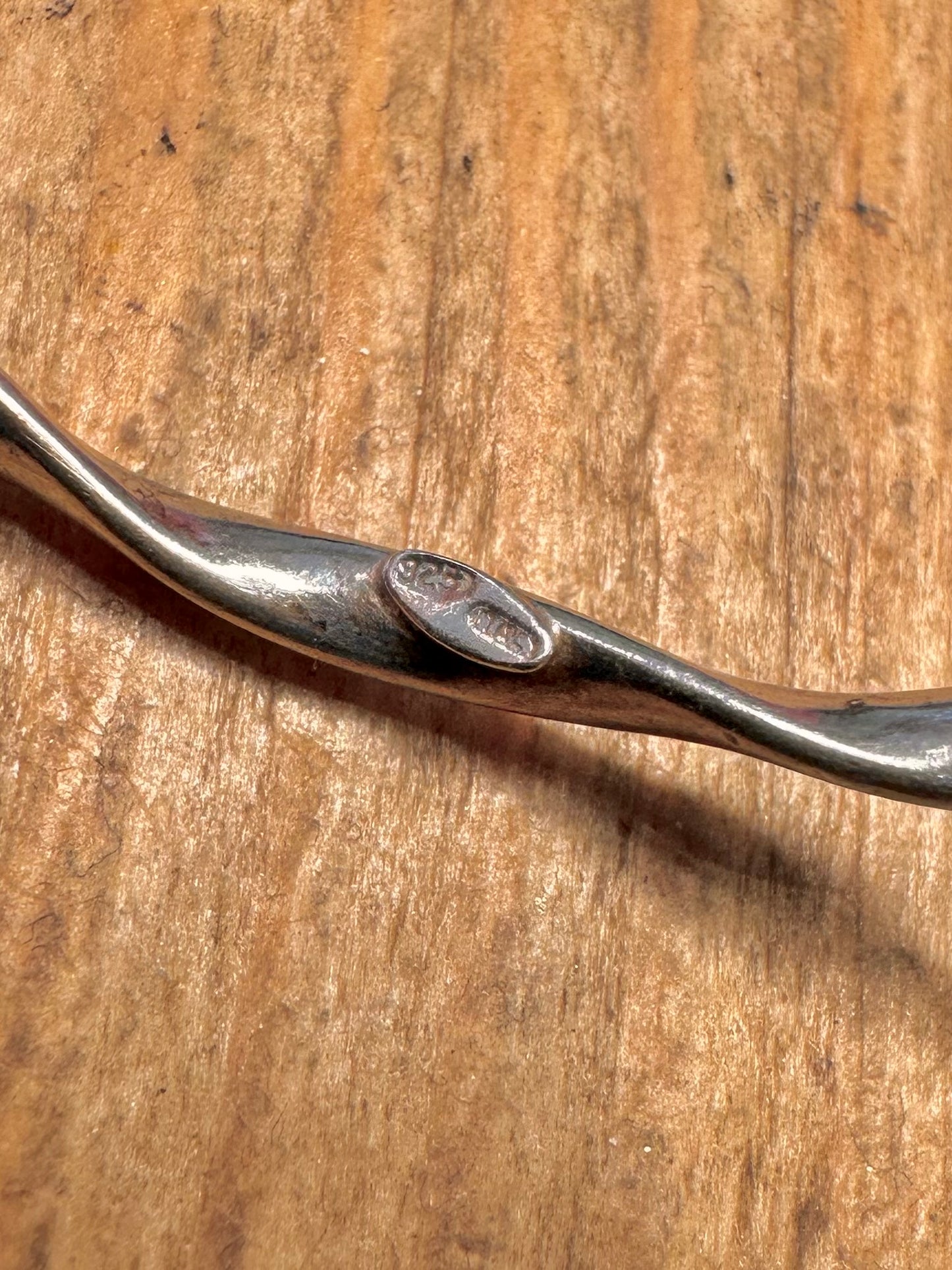 Verdrehter Italien-Stapler 925 Sterling Silber Armreif