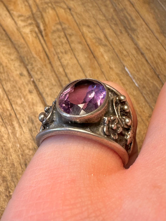 Amethyst Shiptonia England 1990 Leaf and Flower Design 925 Sterling Silver Size P Ring